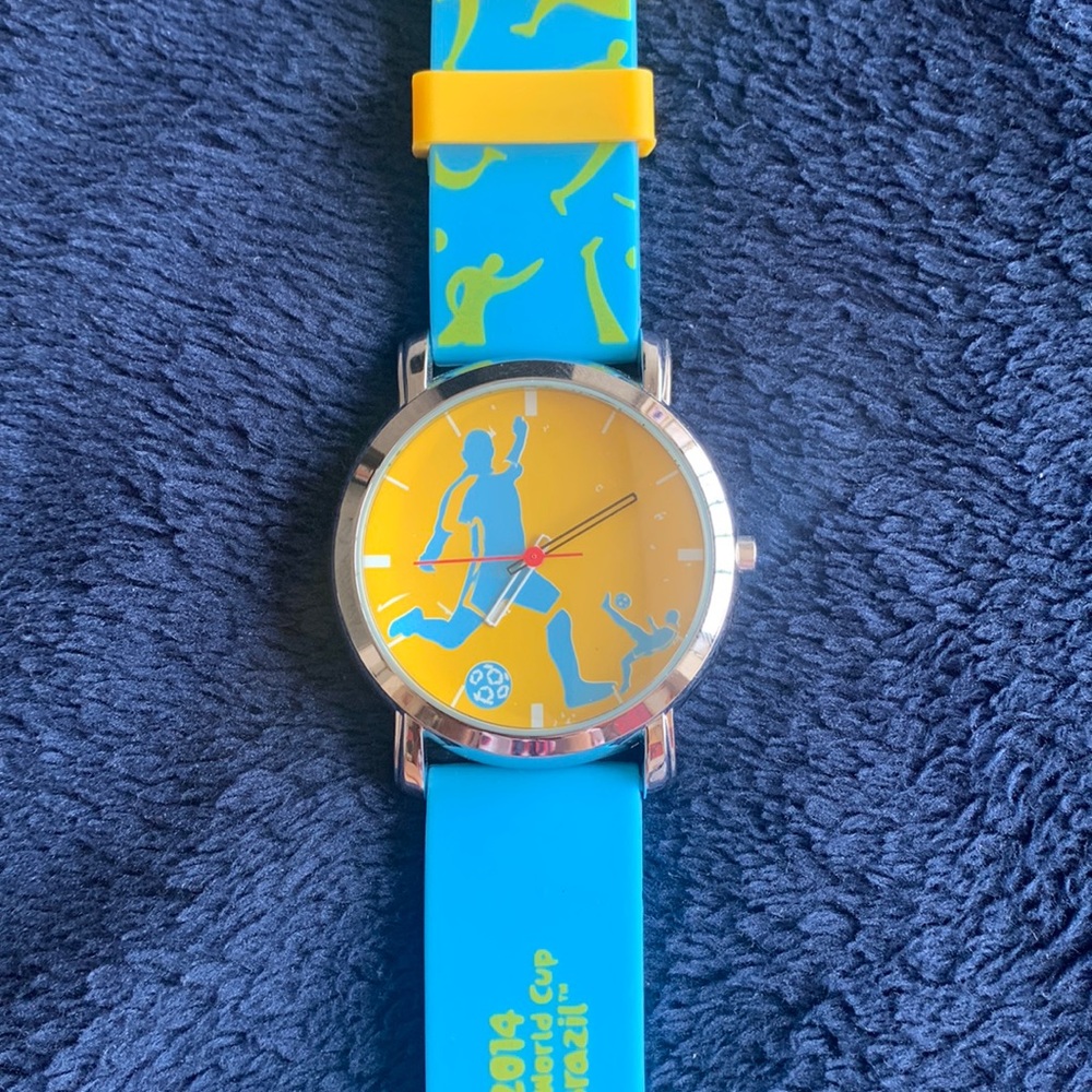 FIFA Brazil 🇧🇷 Officially Licensed World Cup 2015 watch NWOT - Picture 3 of 6